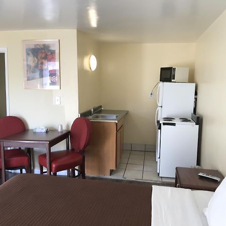 Relax Inn Of מדפורד מראה חיצוני תמונה